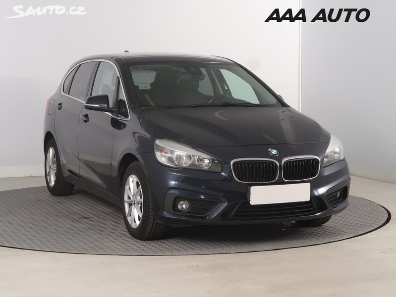 BMW Řada 2, 218i Active Tourer, Automat